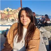 Laureata in lettere classiche offre lezioni private di italiano, latino, storia e filosofia, per costruire un buon metodo di studi